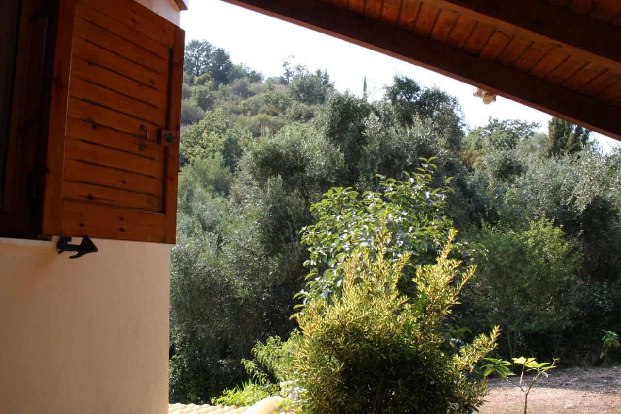 Katerina Rooms Sivota  Luaran gambar