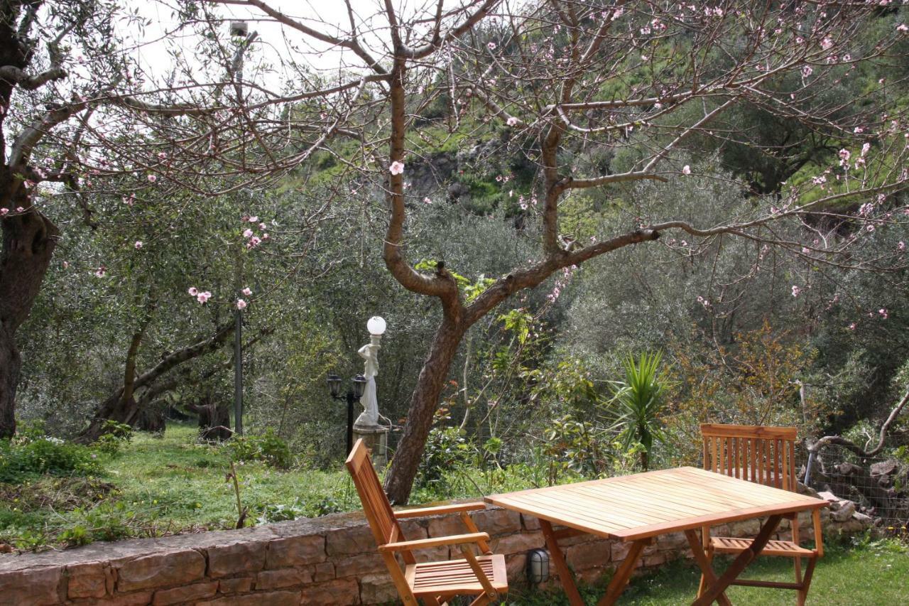 Katerina Rooms Sivota  Luaran gambar
